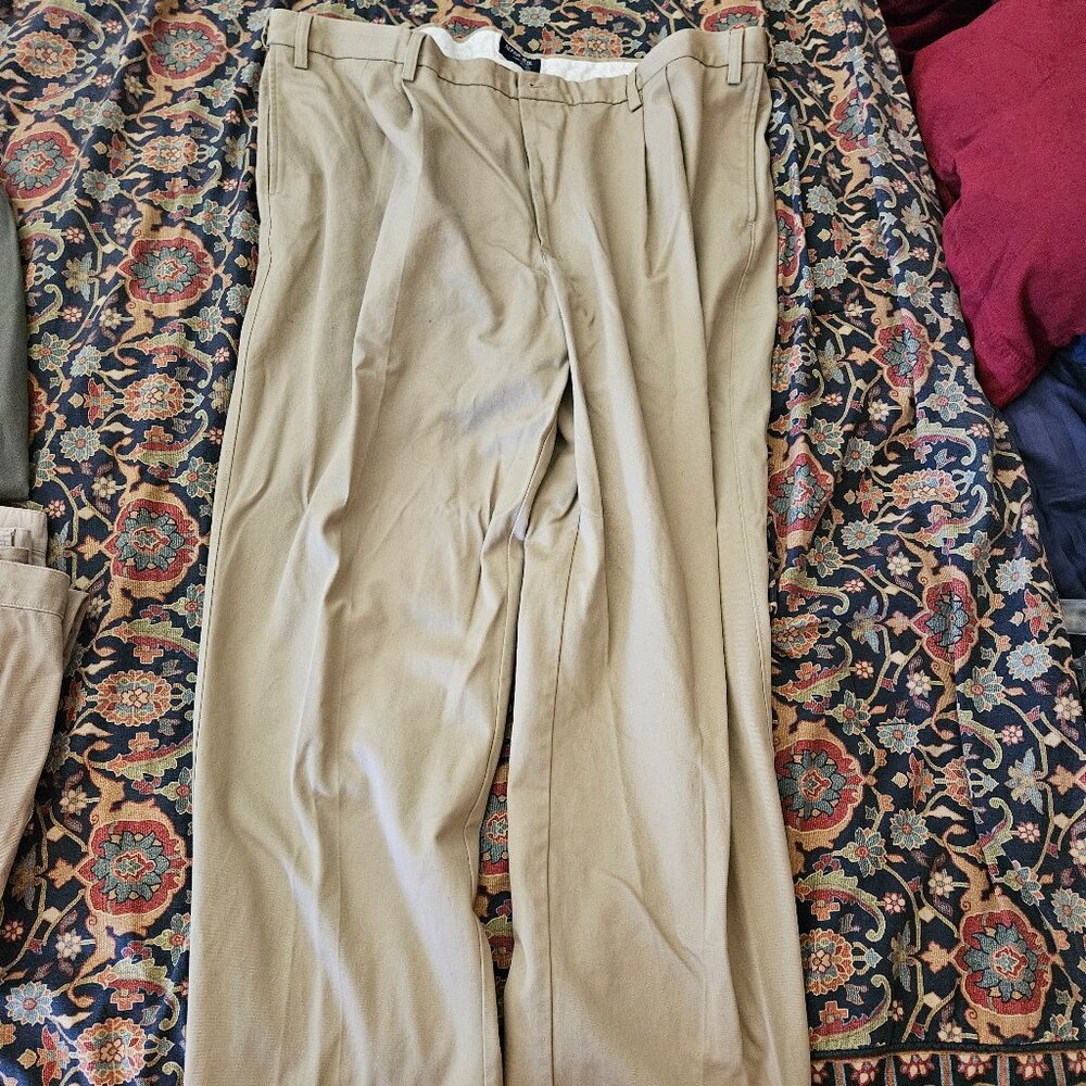 St. John's Bay Men's Pants Slacks Khaki 48/32